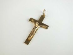 A 9ct gold crucifix pendant