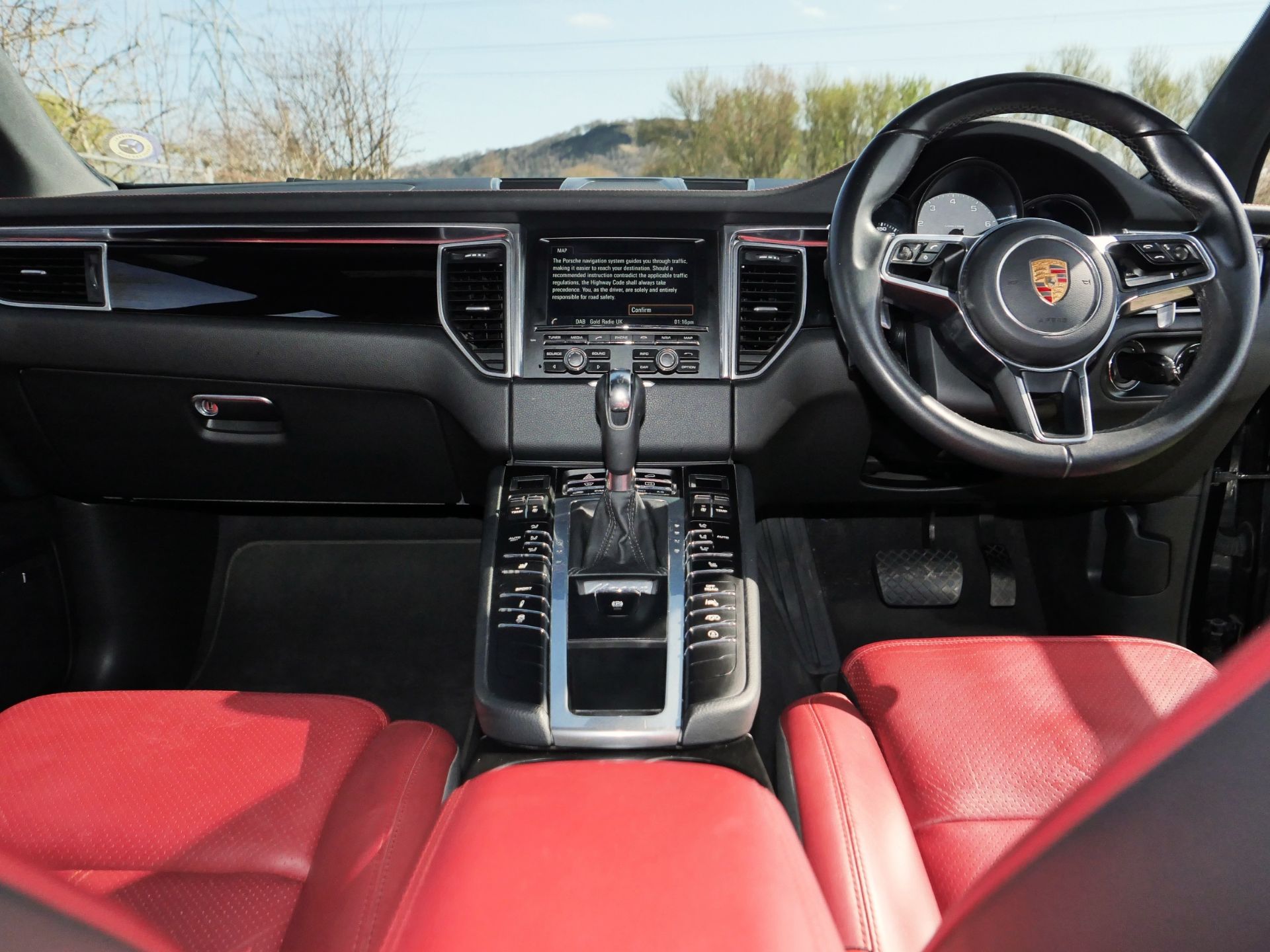 2015 Porsche Macan S S-A - Image 45 of 114