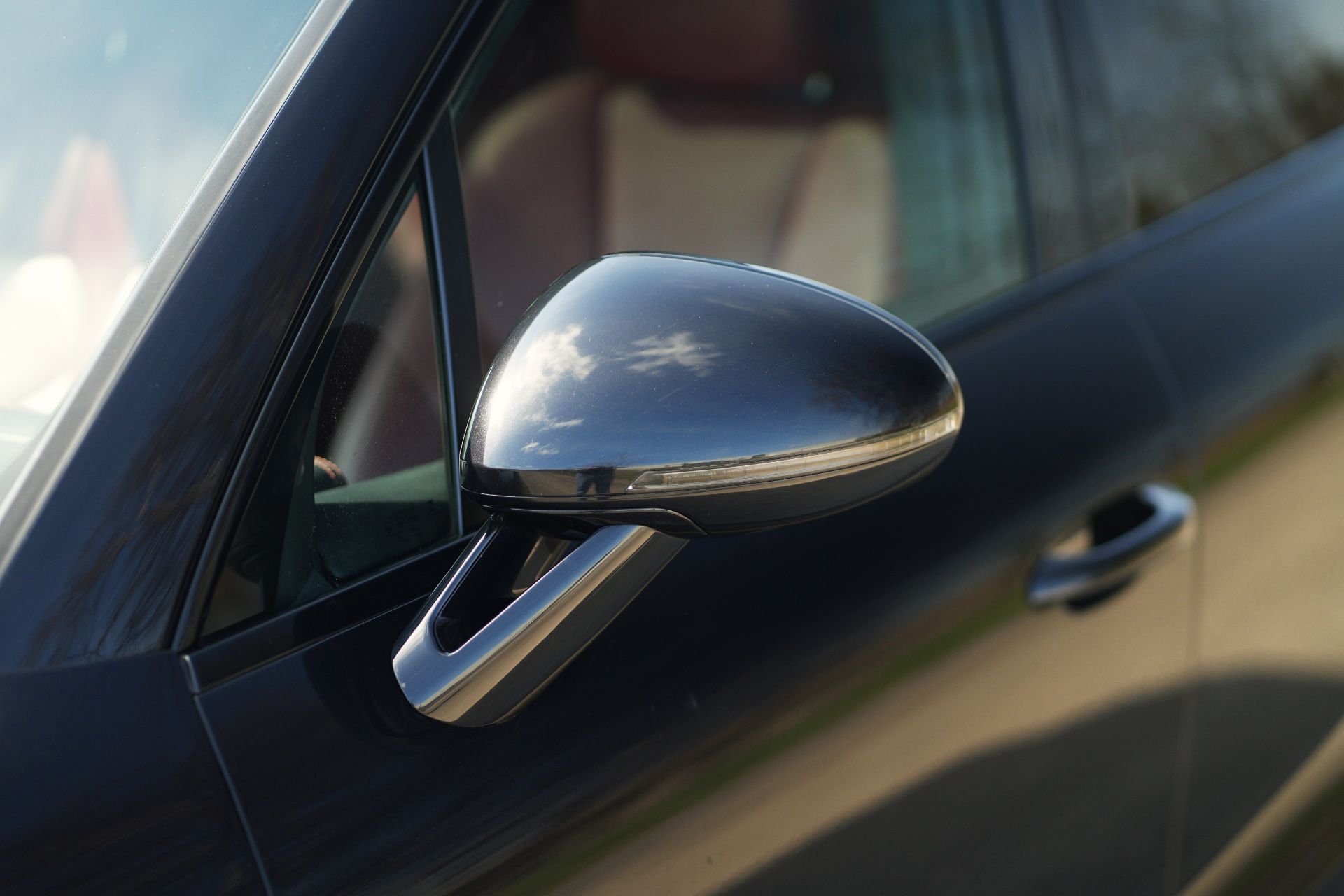 2015 Porsche Macan S S-A - Image 10 of 114