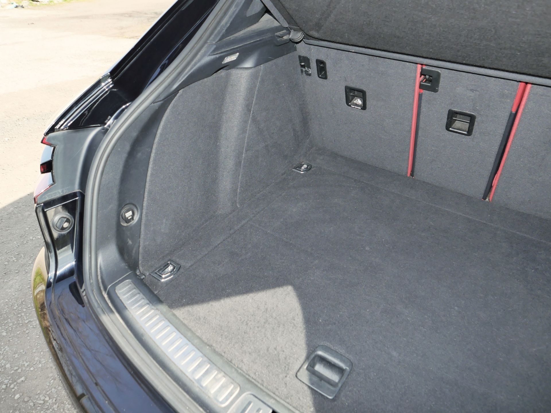 2015 Porsche Macan S S-A - Image 103 of 114