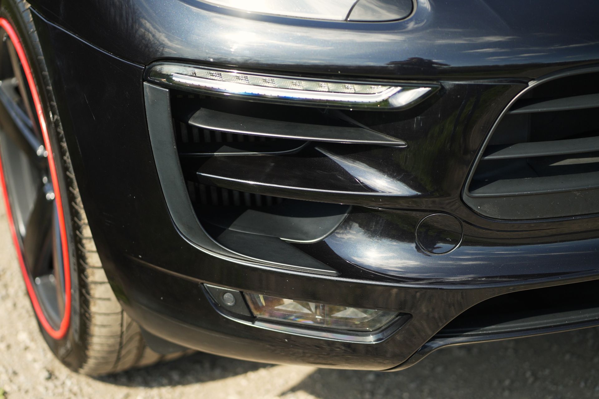 2015 Porsche Macan S S-A - Image 17 of 114