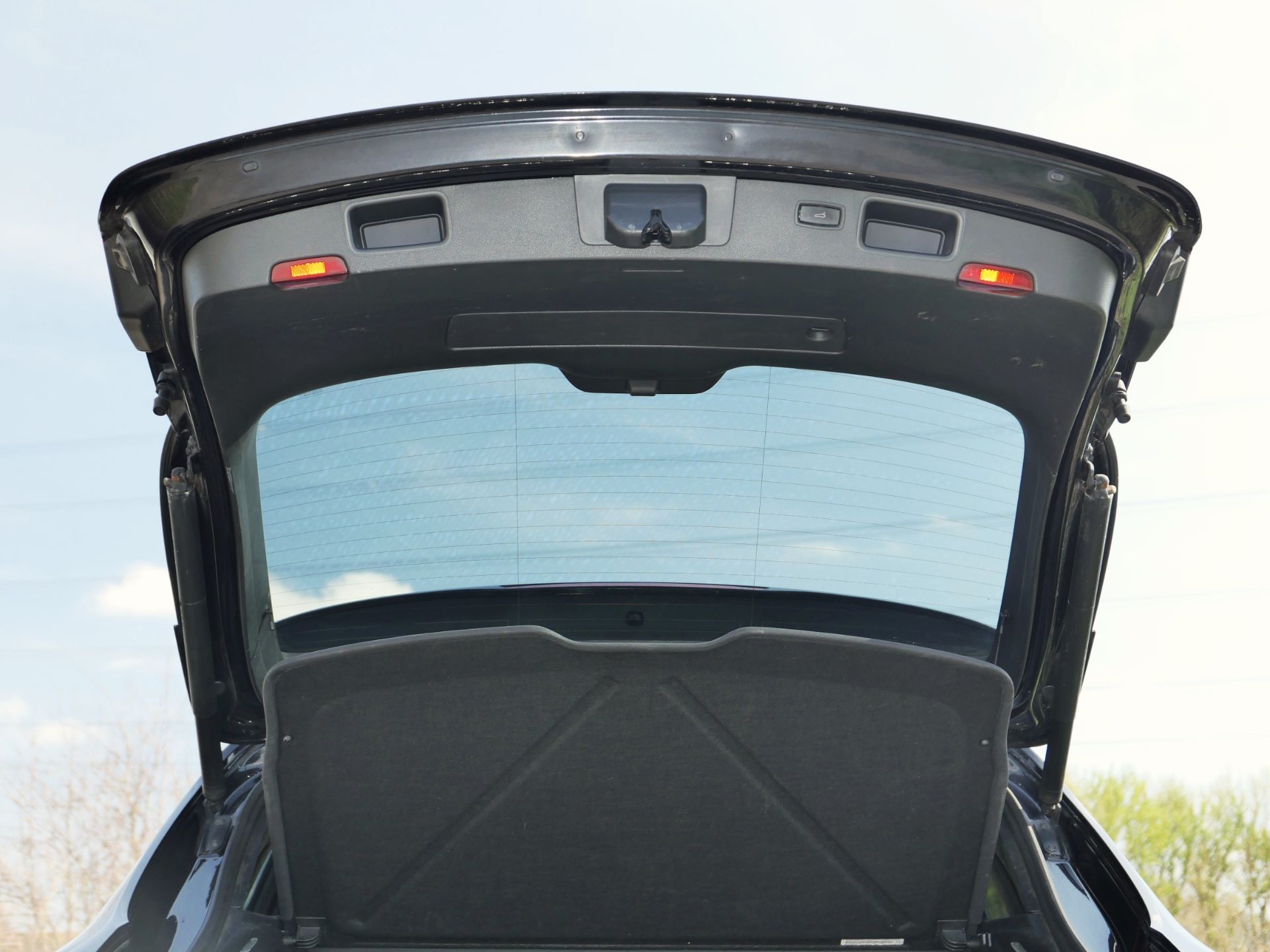 2015 Porsche Macan S S-A - Image 94 of 114