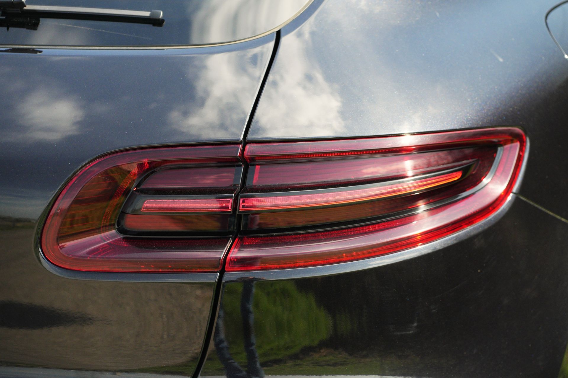 2015 Porsche Macan S S-A - Image 23 of 114