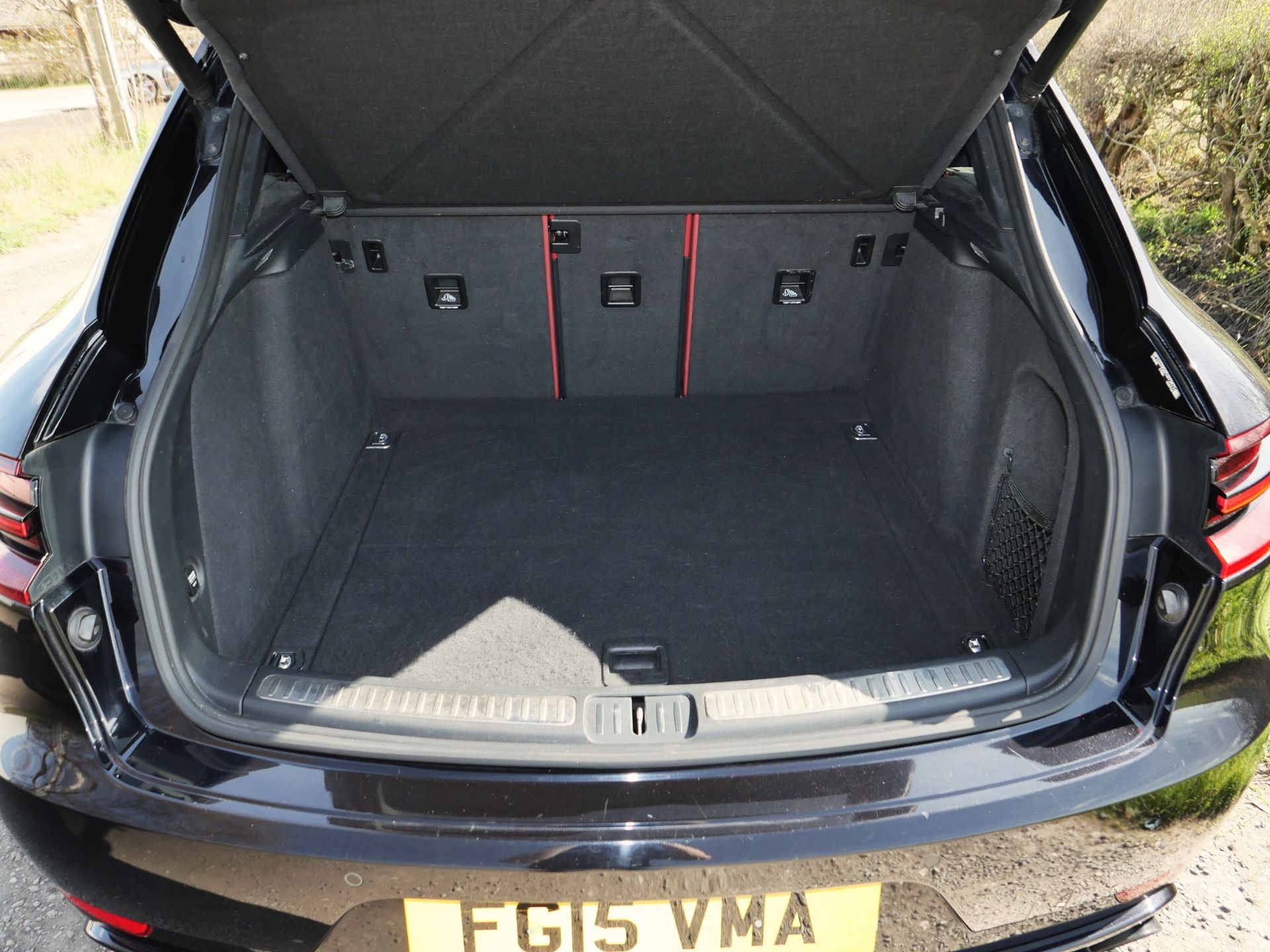 2015 Porsche Macan S S-A - Image 101 of 114