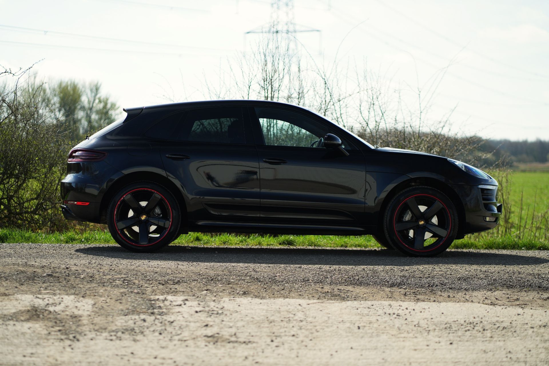 2015 Porsche Macan S S-A - Image 5 of 114