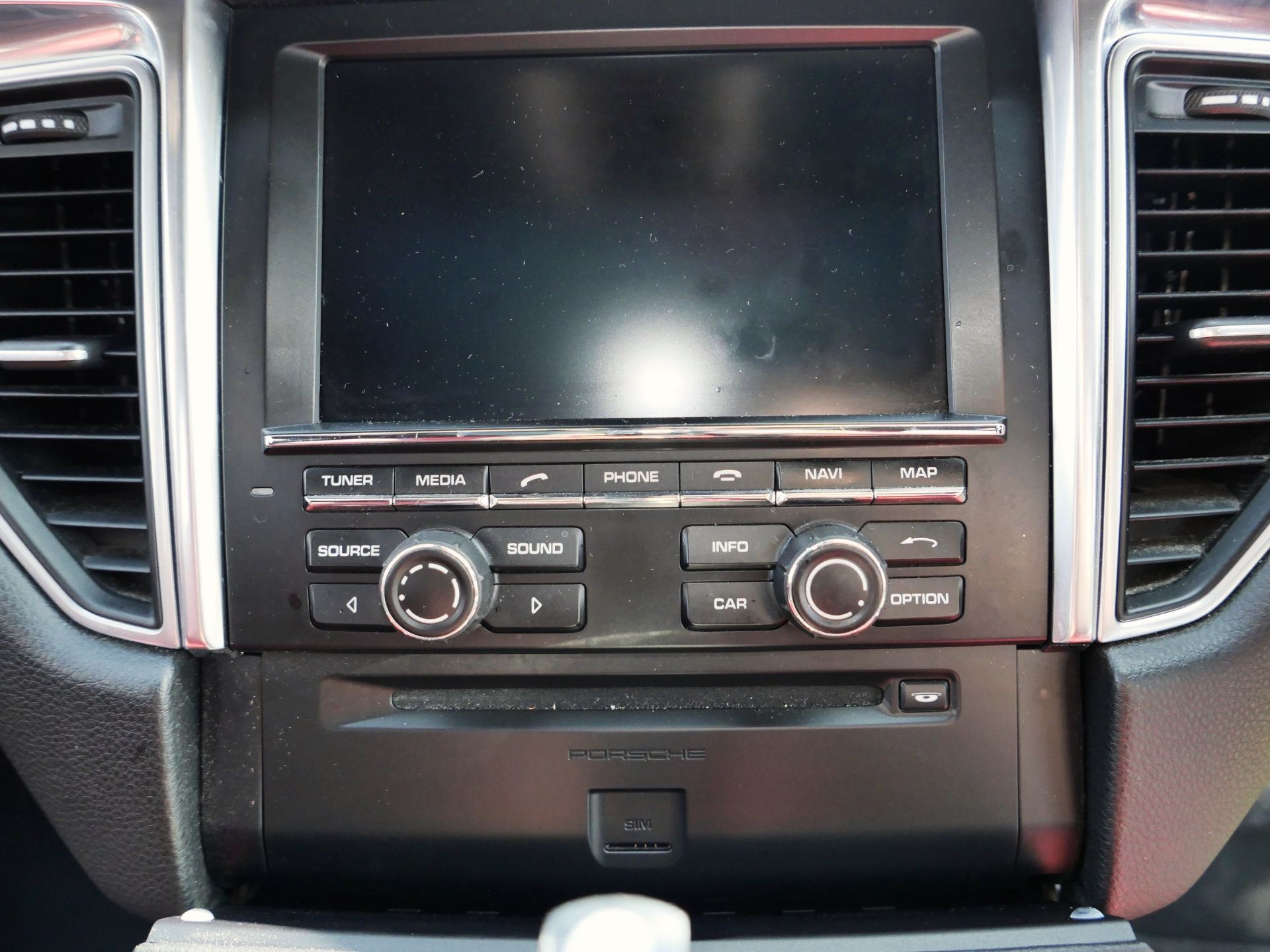 2015 Porsche Macan S S-A - Image 72 of 114