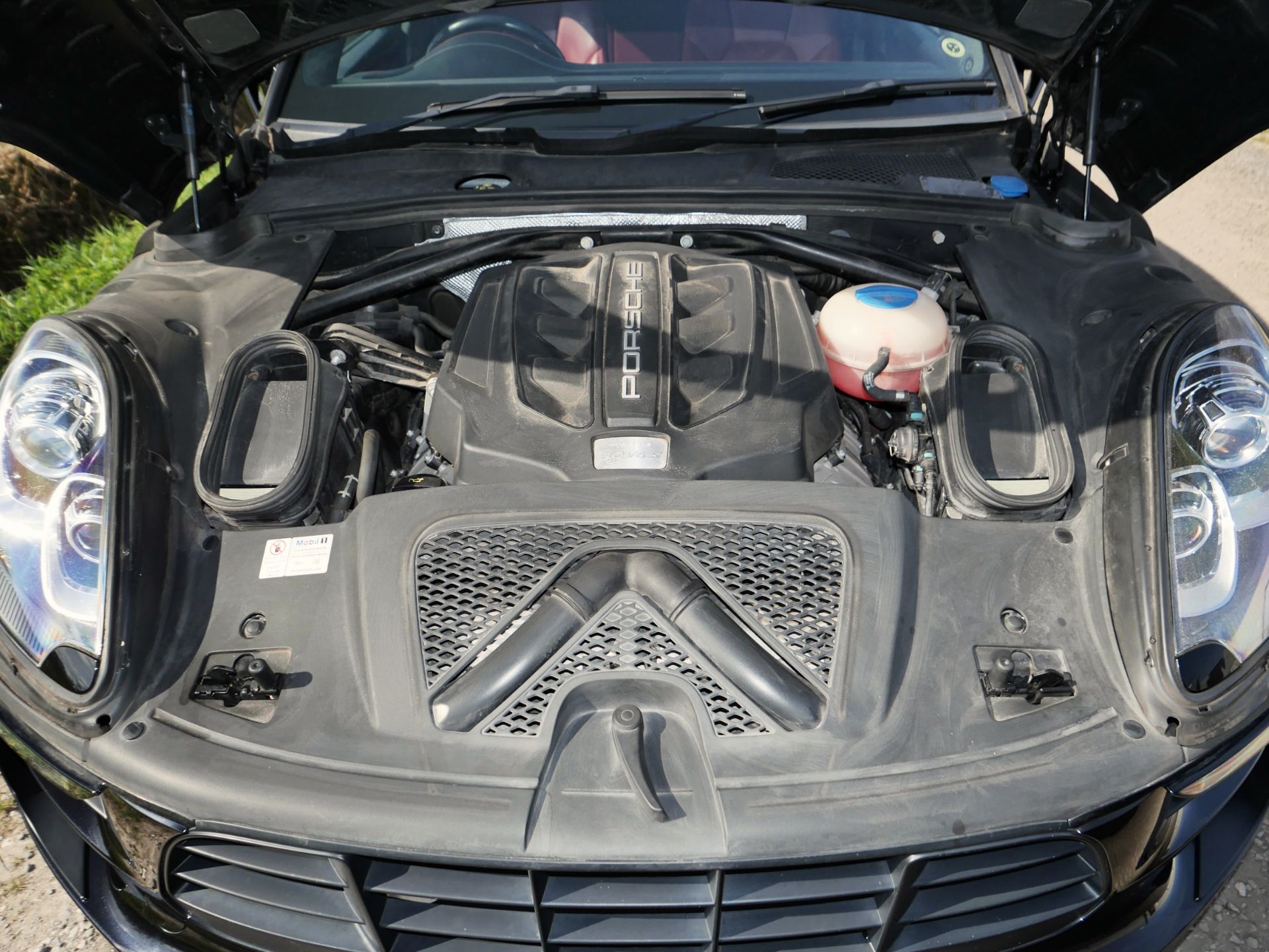 2015 Porsche Macan S S-A - Image 110 of 114