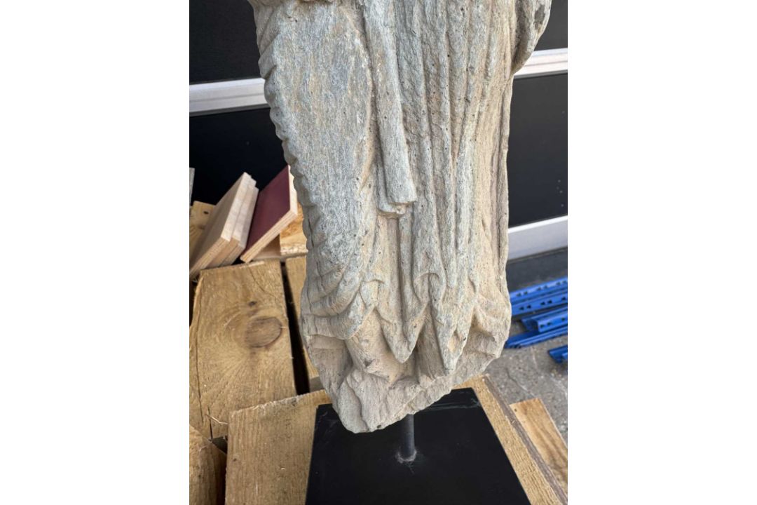 STANDING STONE TORSO OF A BODHISATTVA GANDHARA 4TH CENTURY - Bild 14 aus 14