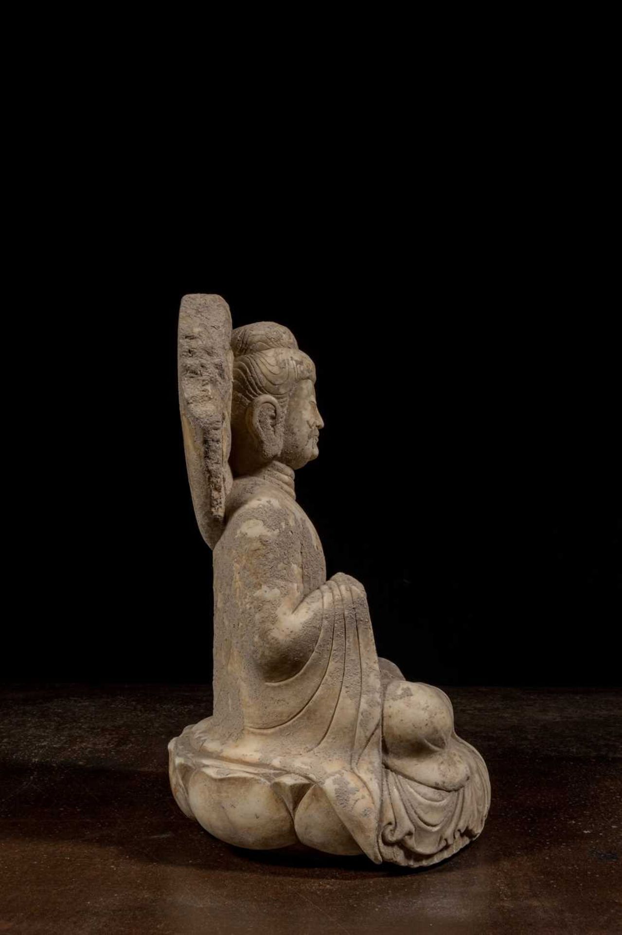 SEATED MARBLE BUDDHA NORTHERN QI 6TH DYNASTY CENTURY - Bild 3 aus 7
