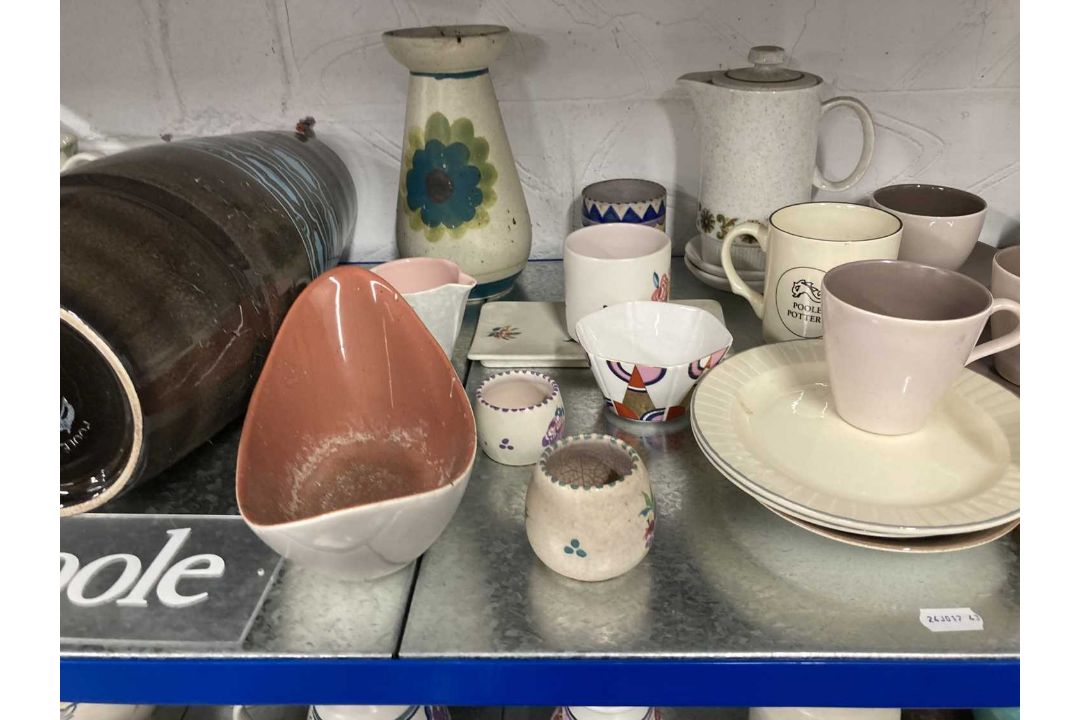 Ceramics: - Image 3 of 4