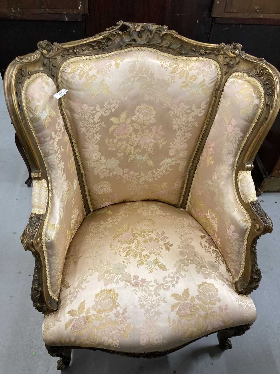 Furniture: - Image 3 of 4