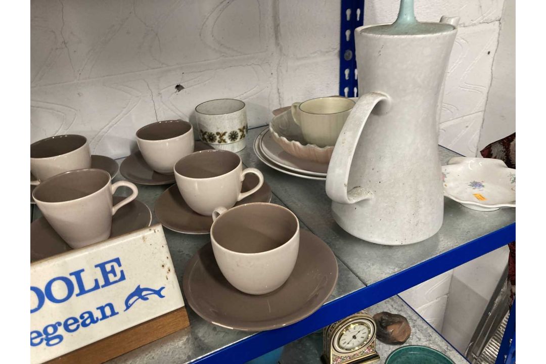 Ceramics: - Image 2 of 4