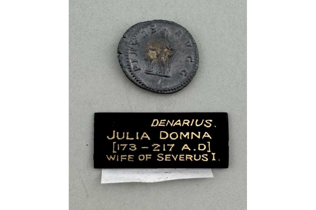 Numismatics: - Image 2 of 2