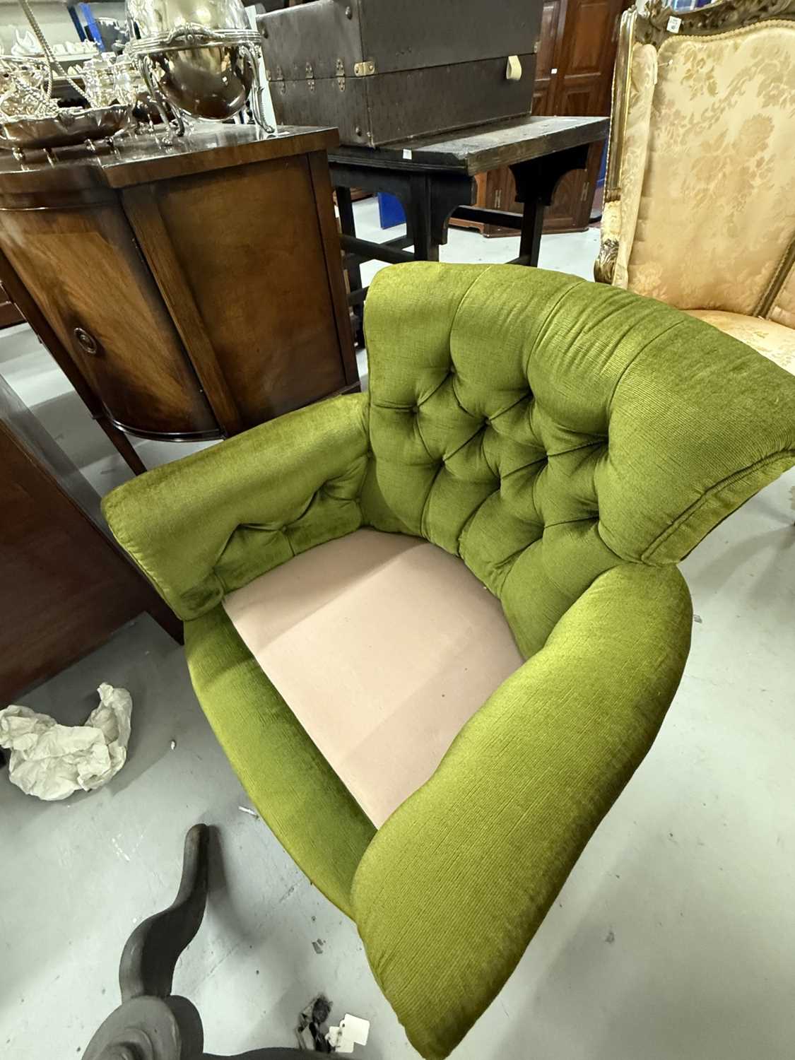 Furniture: - Image 2 of 4