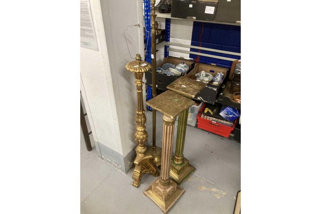 Lighting: - Image 1 of 3