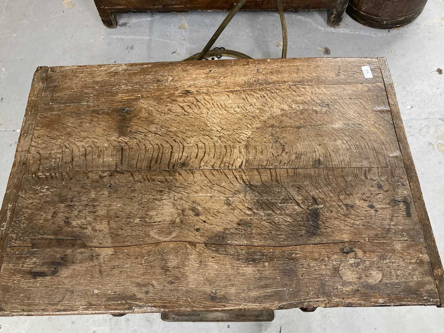 Furniture: - Image 3 of 11