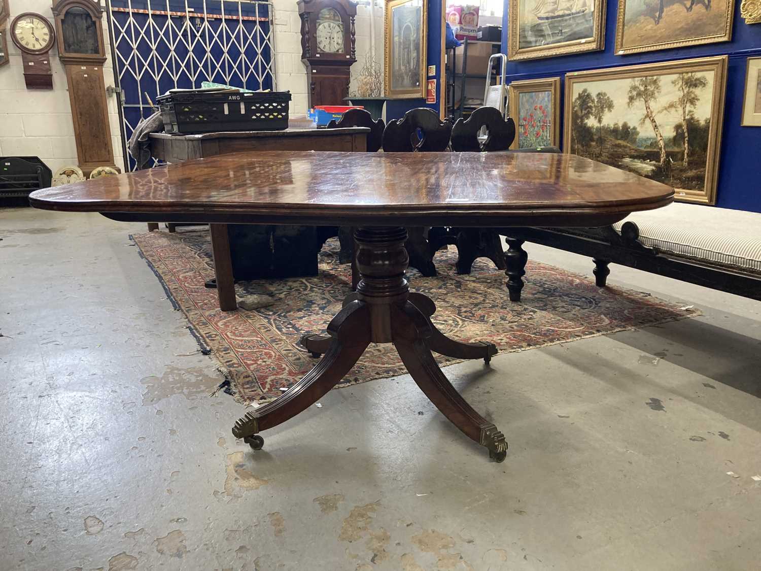 Furniture: - Image 5 of 6