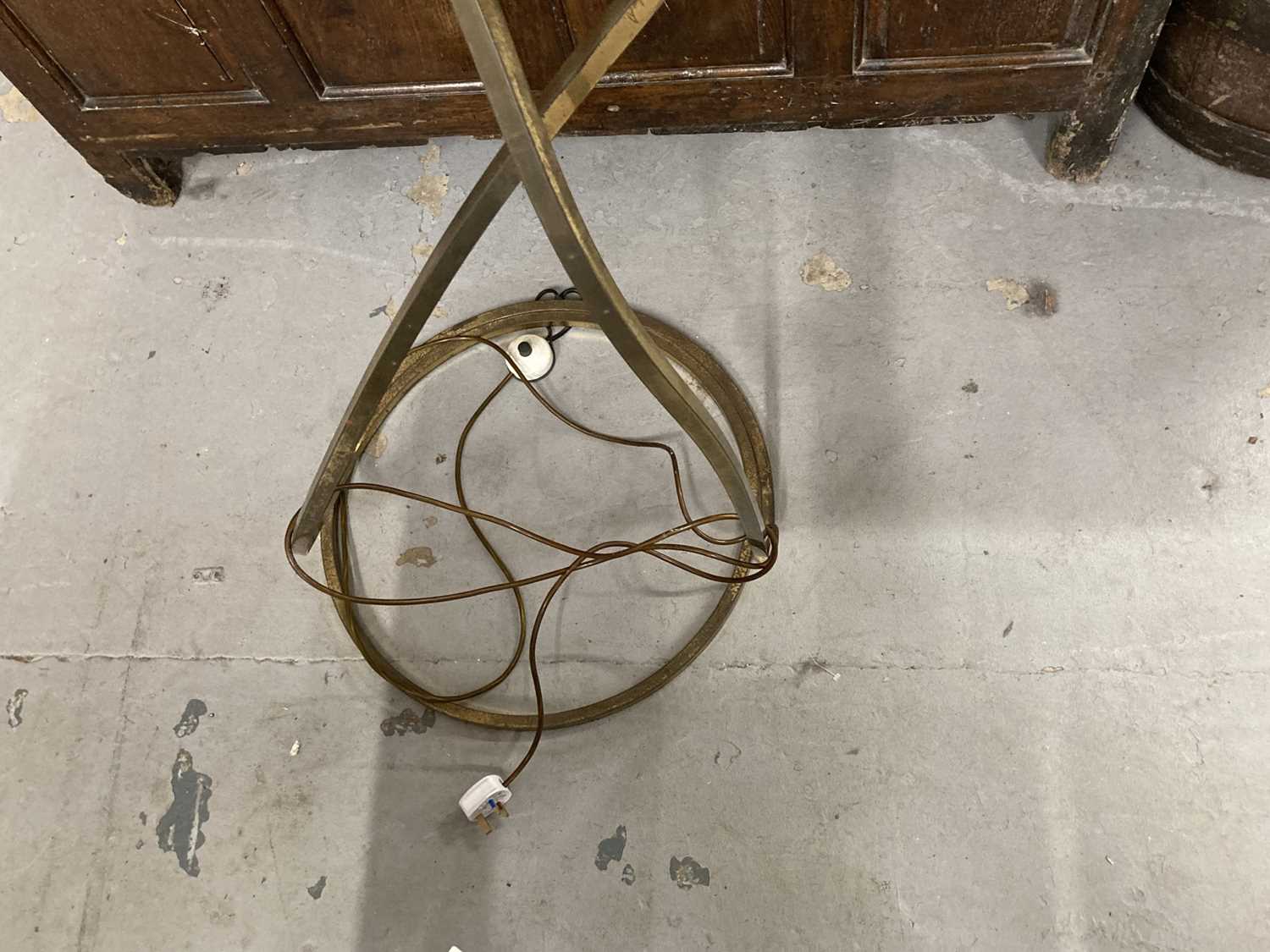 Lamp: - Image 3 of 5