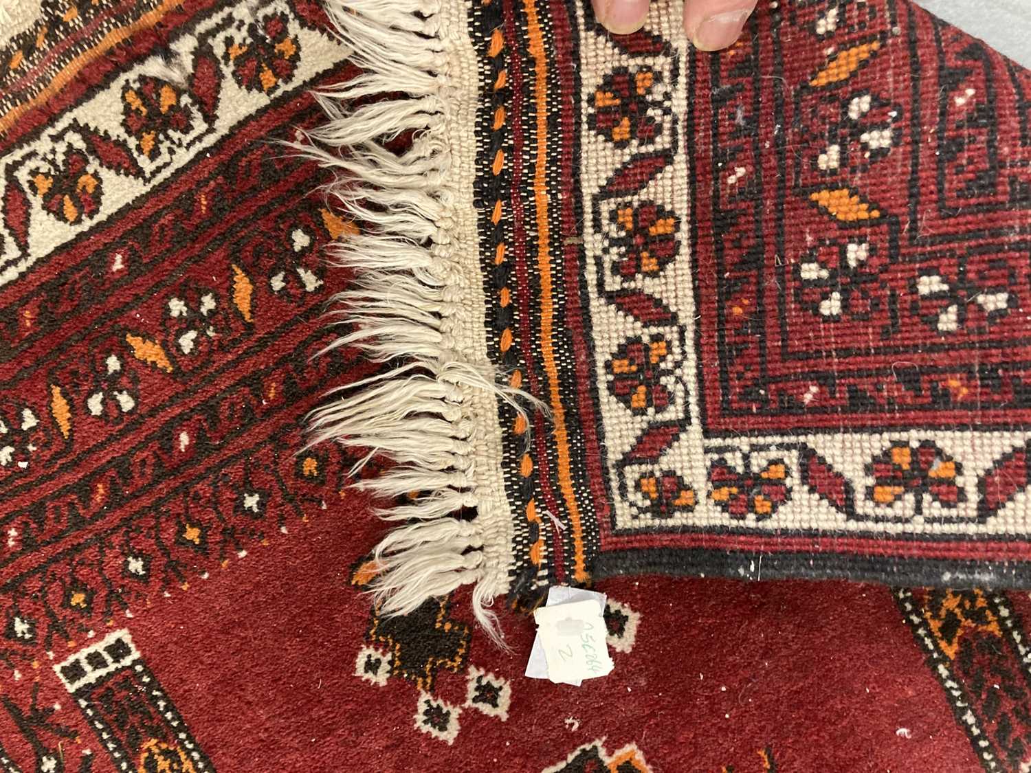 Carpets and rugs: - Image 2 of 2