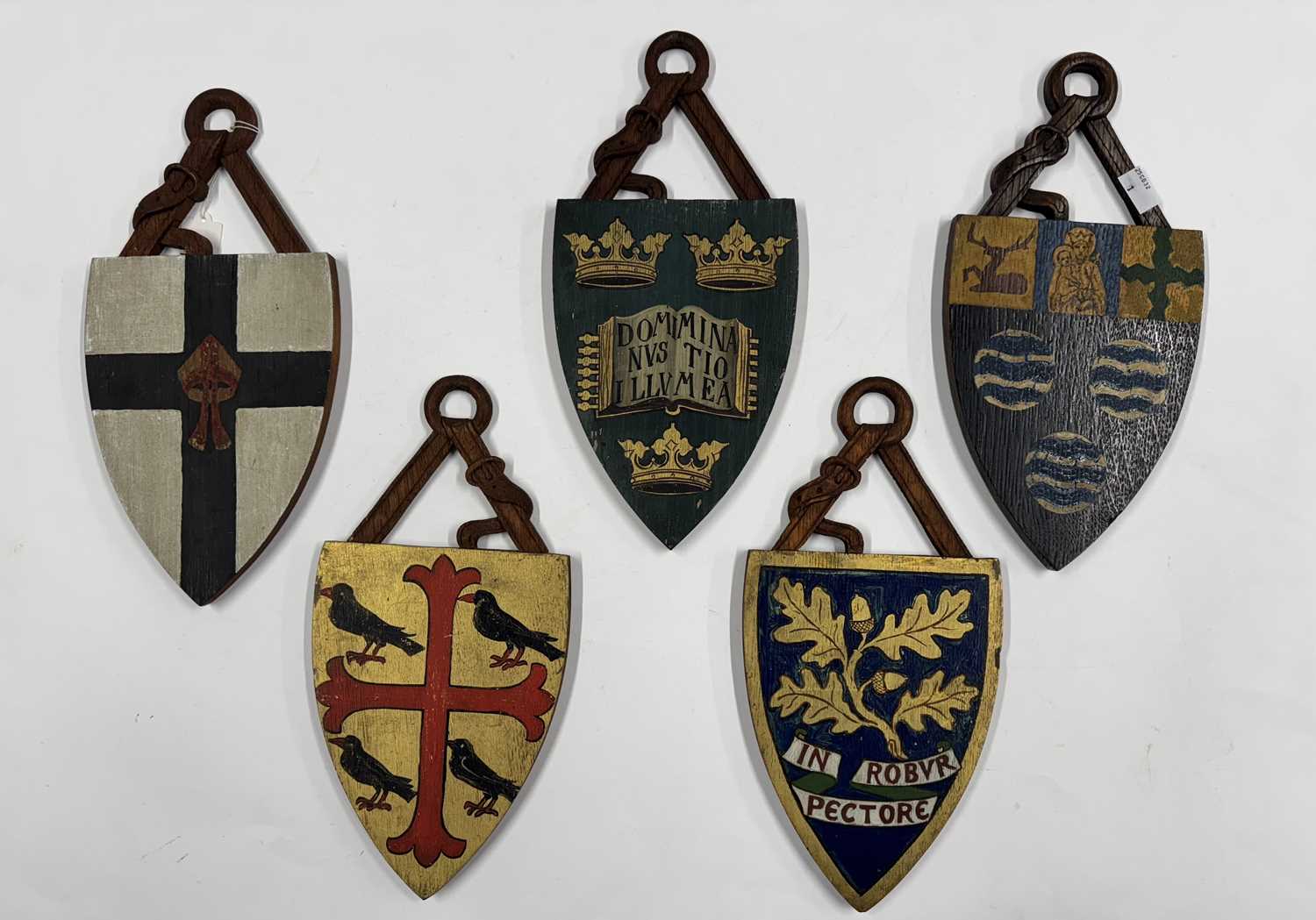 Treen: - Image 2 of 5