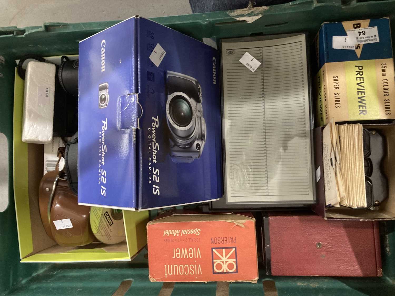 Photographic equipment: - Image 2 of 2