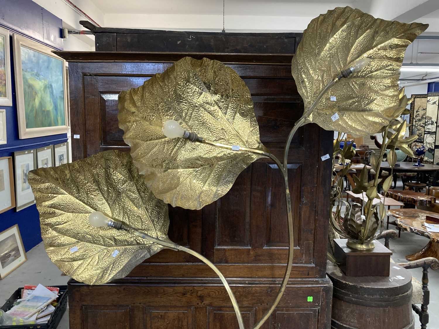 Lamp: - Image 2 of 5