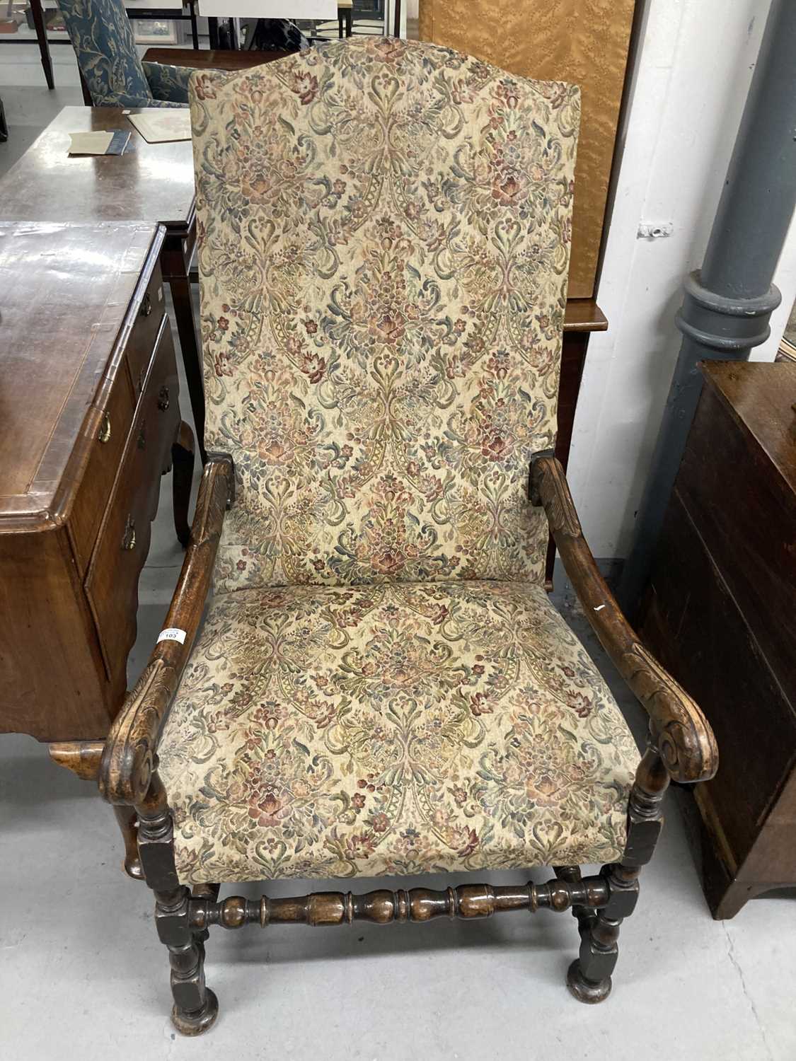 Furniture: - Image 4 of 6