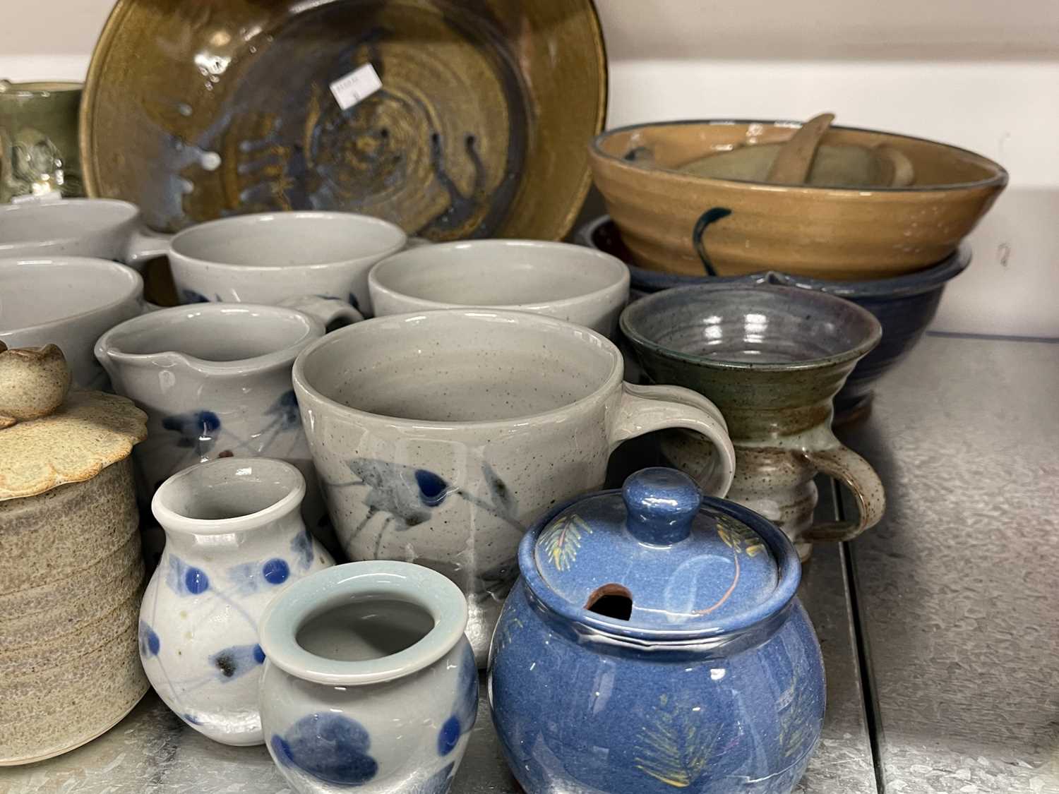 Studio Pottery: - Image 4 of 4