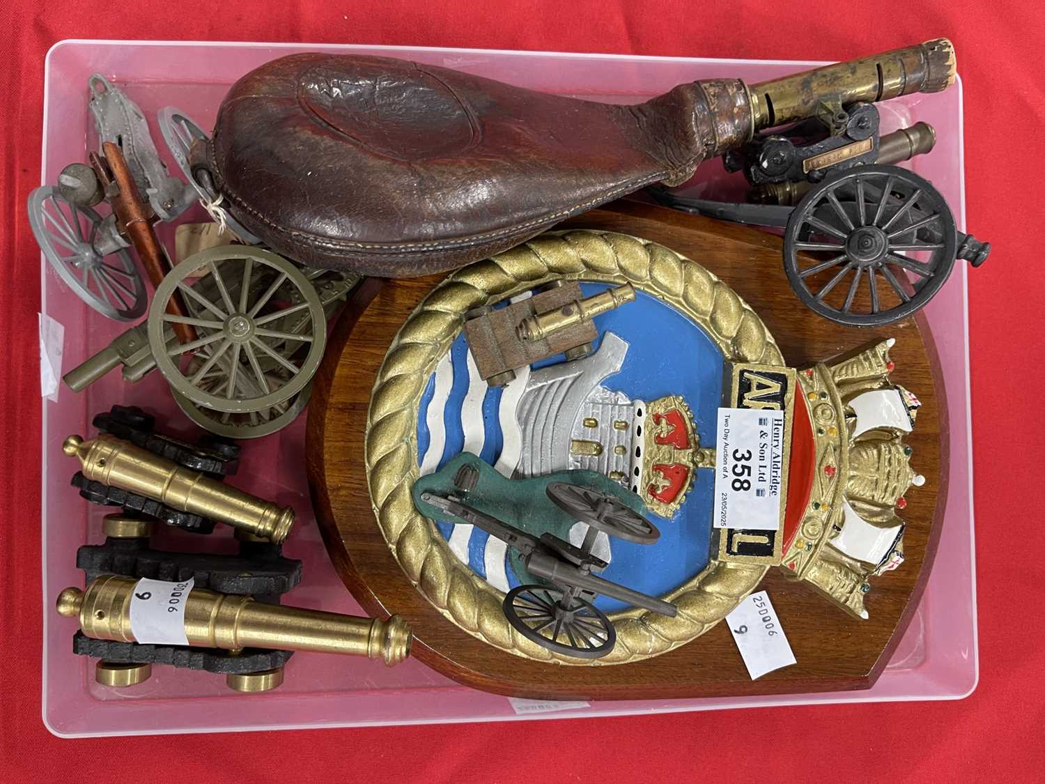 Collectables: - Image 3 of 4