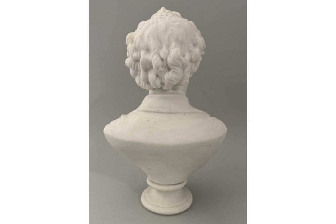 Ceramics: - Image 2 of 3
