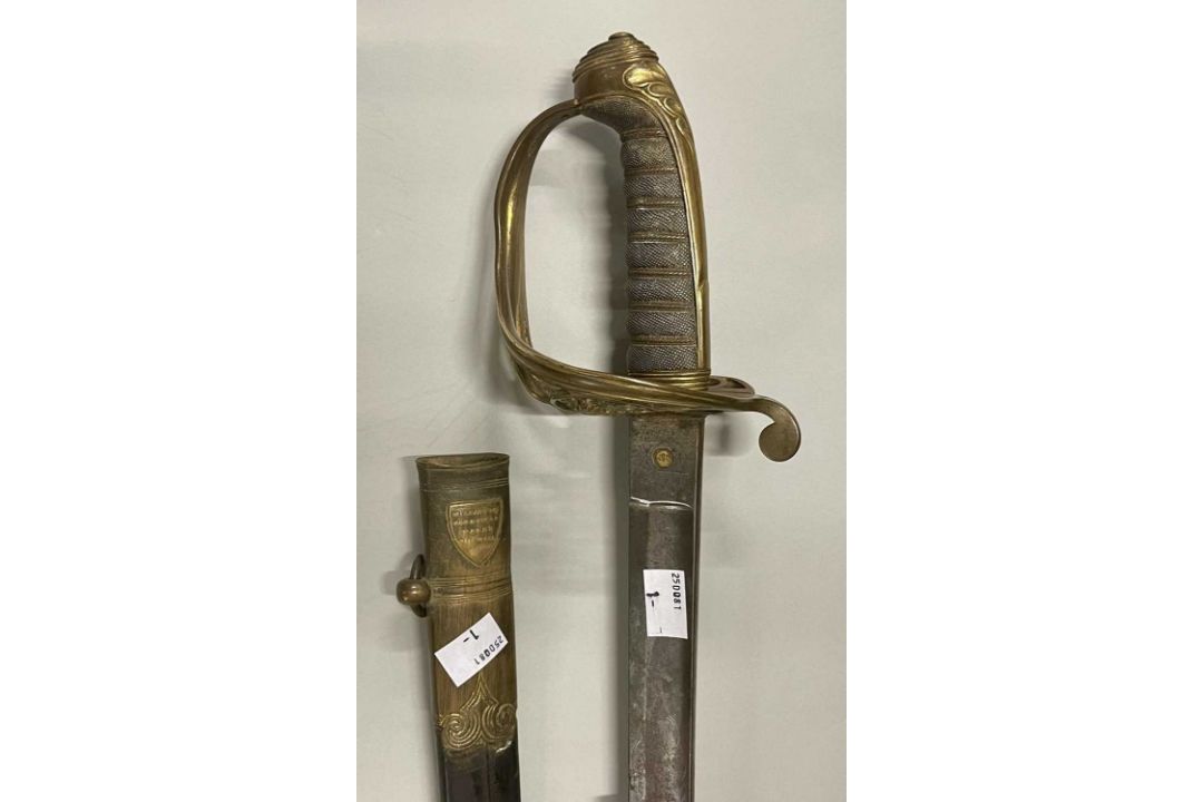 Weapons & Militaria: - Image 2 of 12