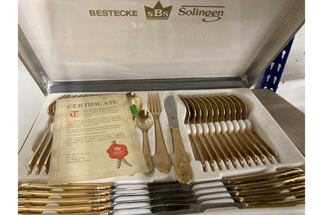 Metalware: - Image 2 of 2