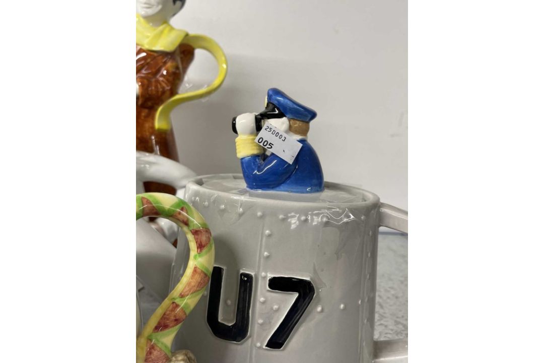 Ceramics: - Image 4 of 10