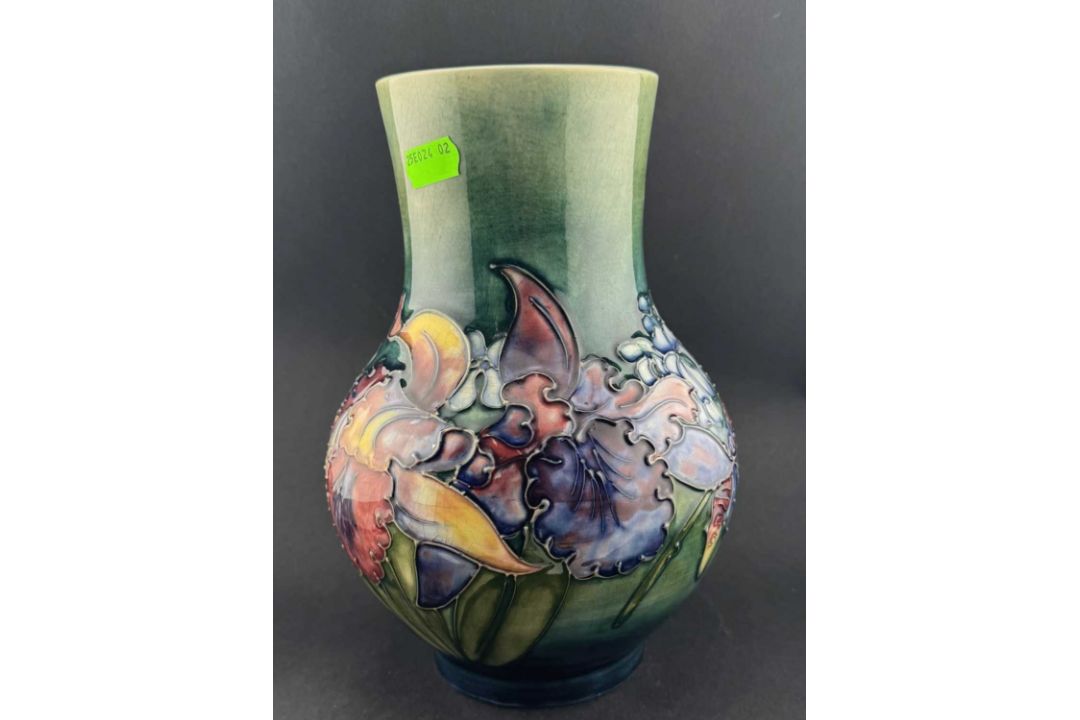 Ceramics: - Image 2 of 6