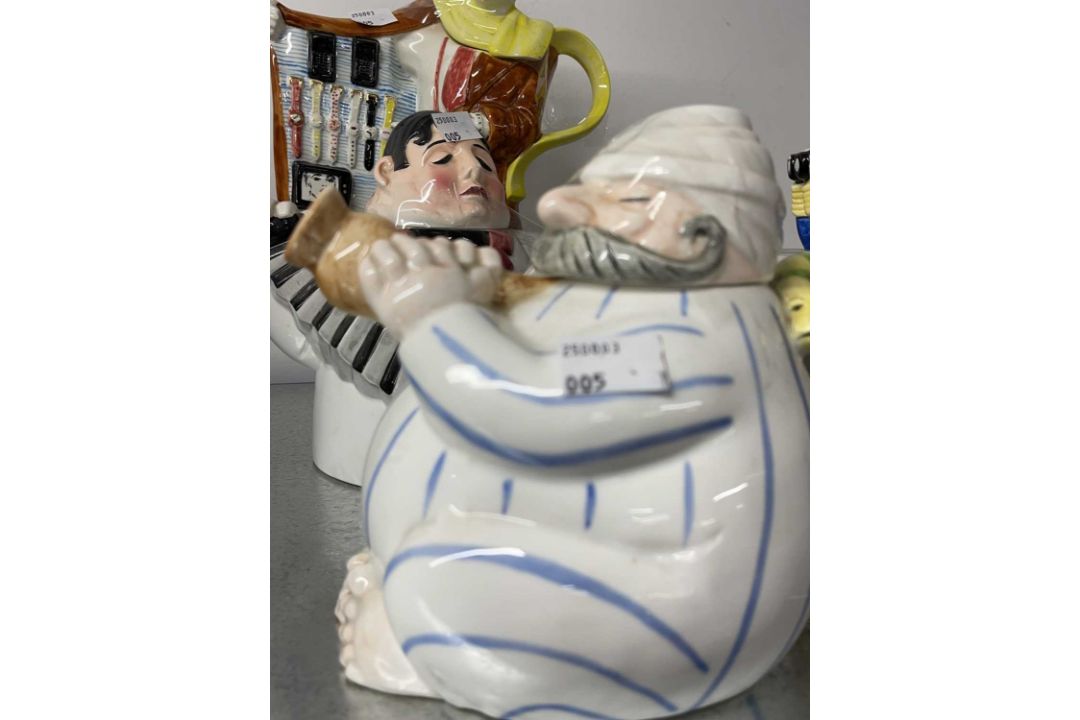 Ceramics: - Image 10 of 10