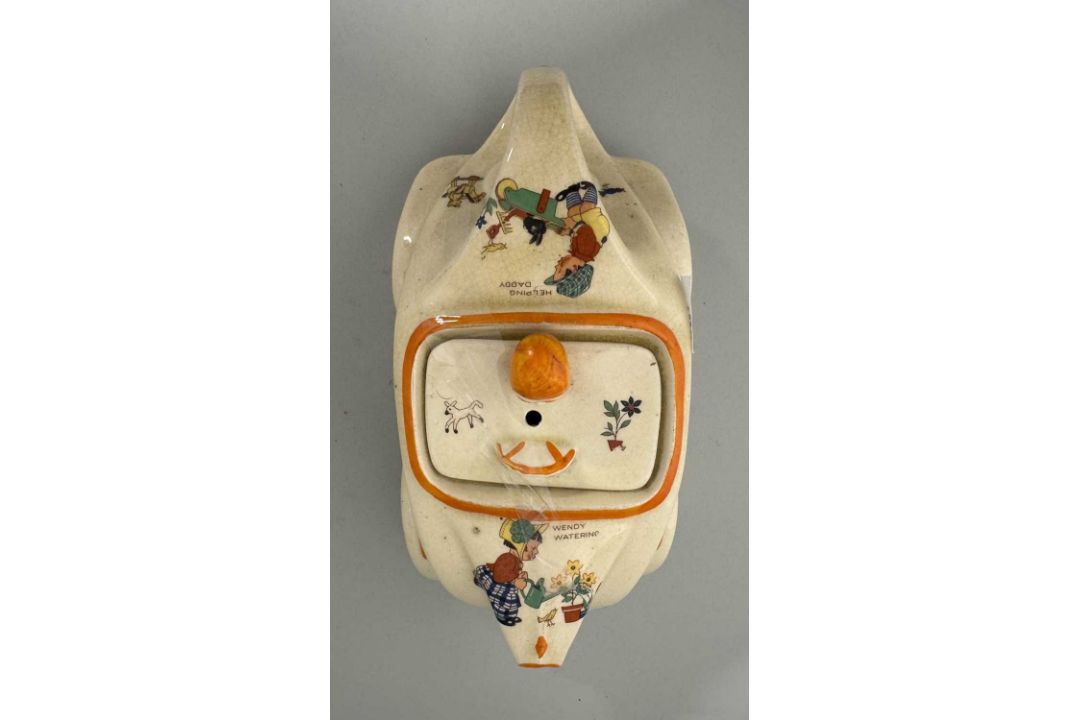 Ceramics: - Image 2 of 8