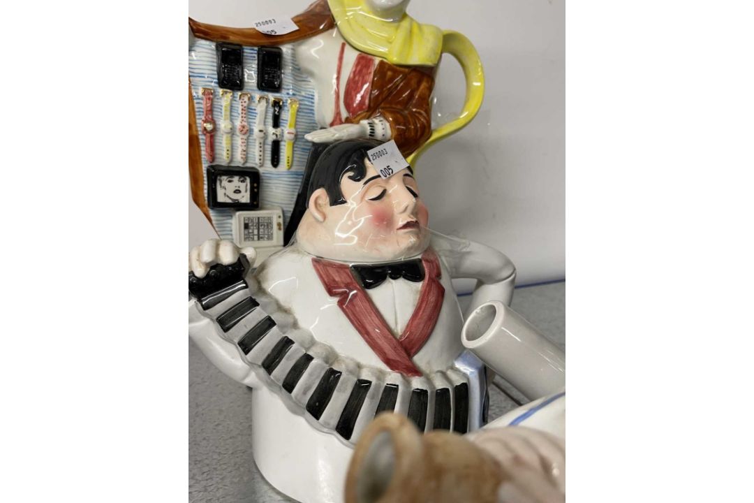 Ceramics: - Image 8 of 10
