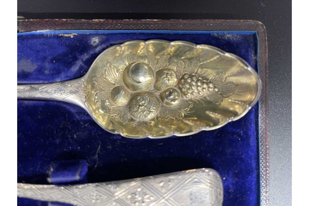 Silver: - Image 4 of 7