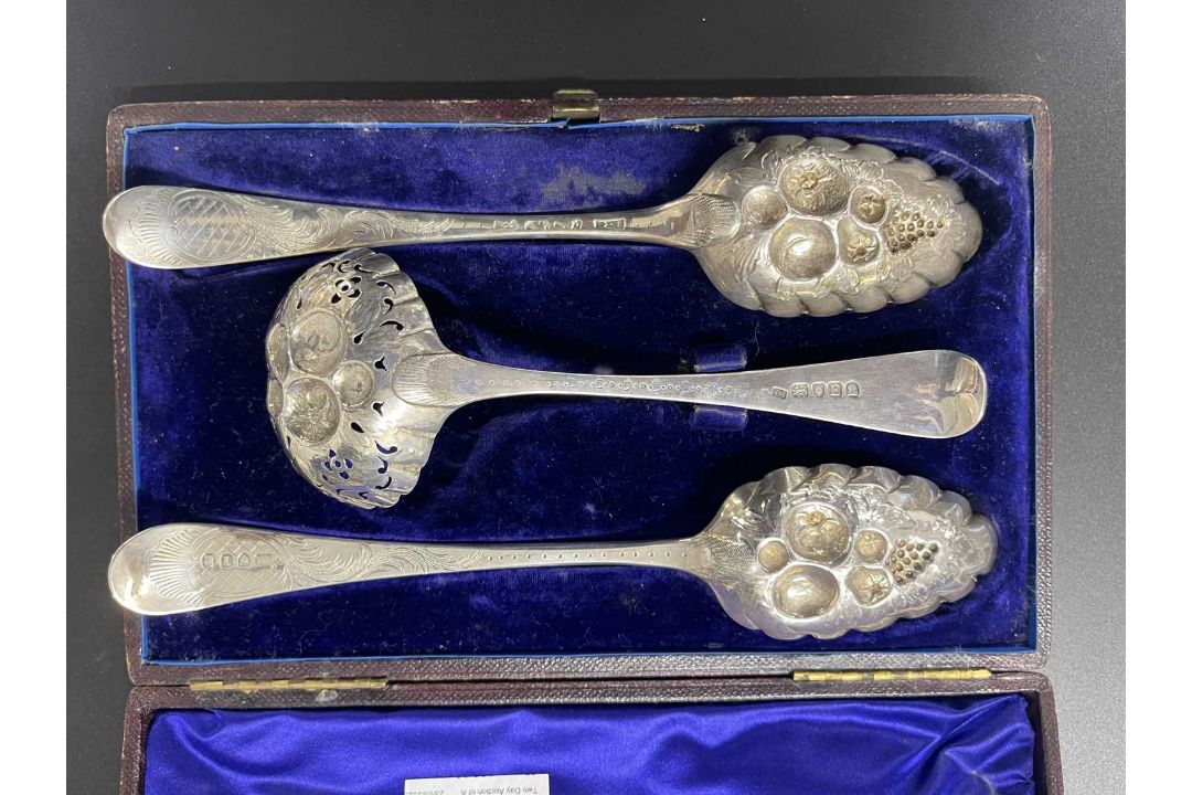 Silver: - Image 7 of 7