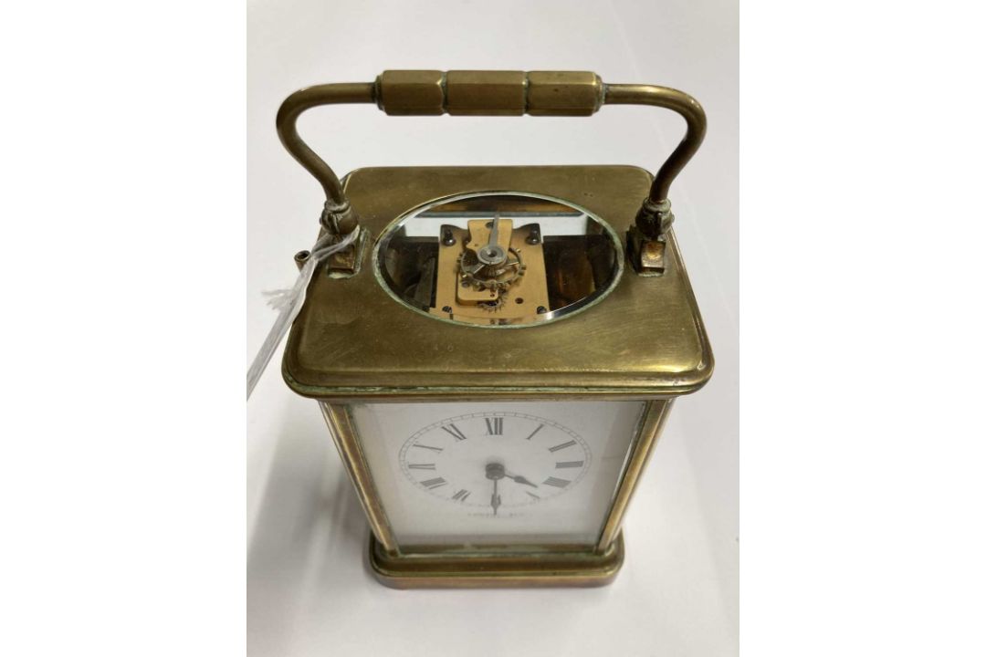 Clocks: - Image 2 of 4