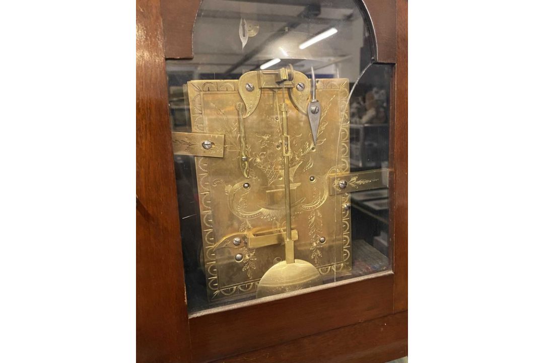 Clocks: - Image 4 of 5