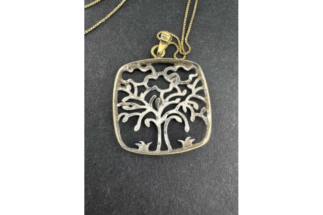 Jewellery: - Image 2 of 2