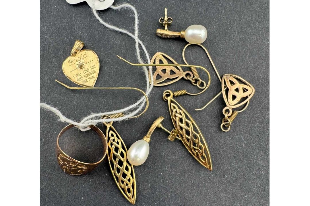 Jewellery: