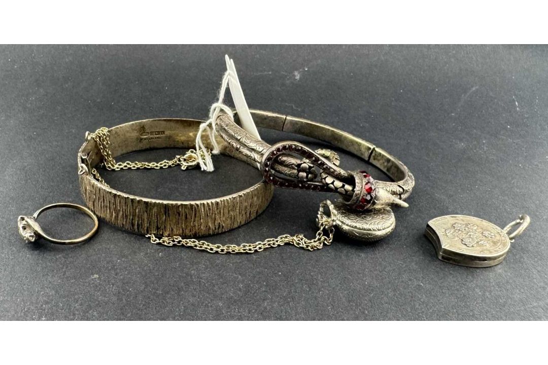 Silver Jewellery: - Image 1 of 2