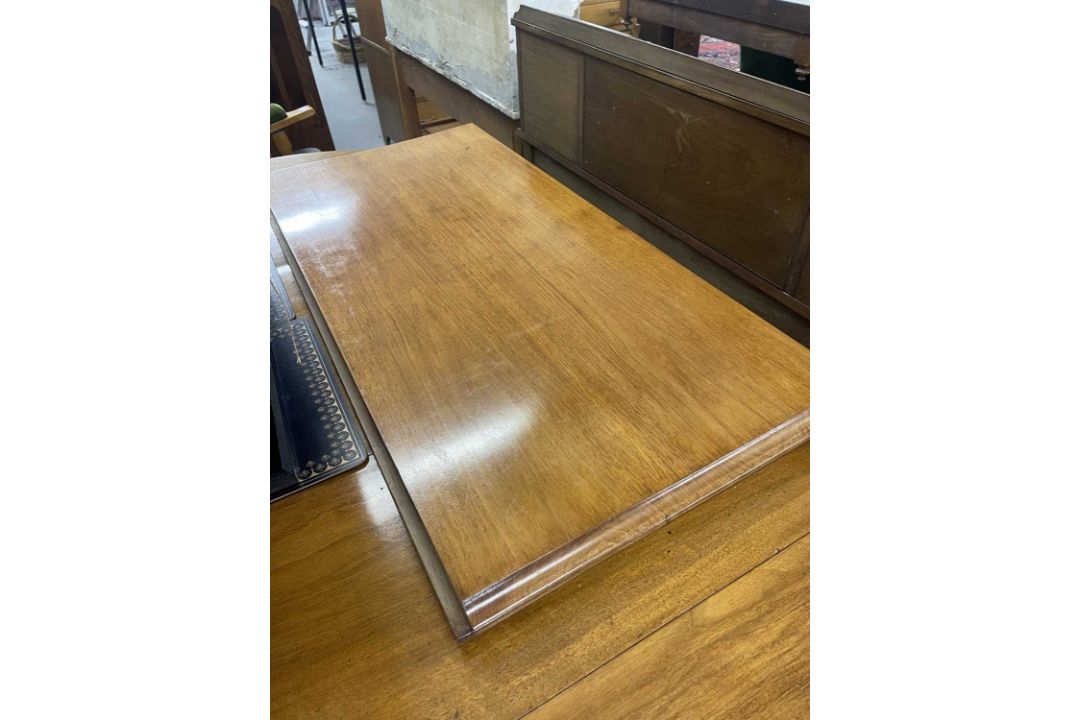 Furniture: - Image 2 of 3
