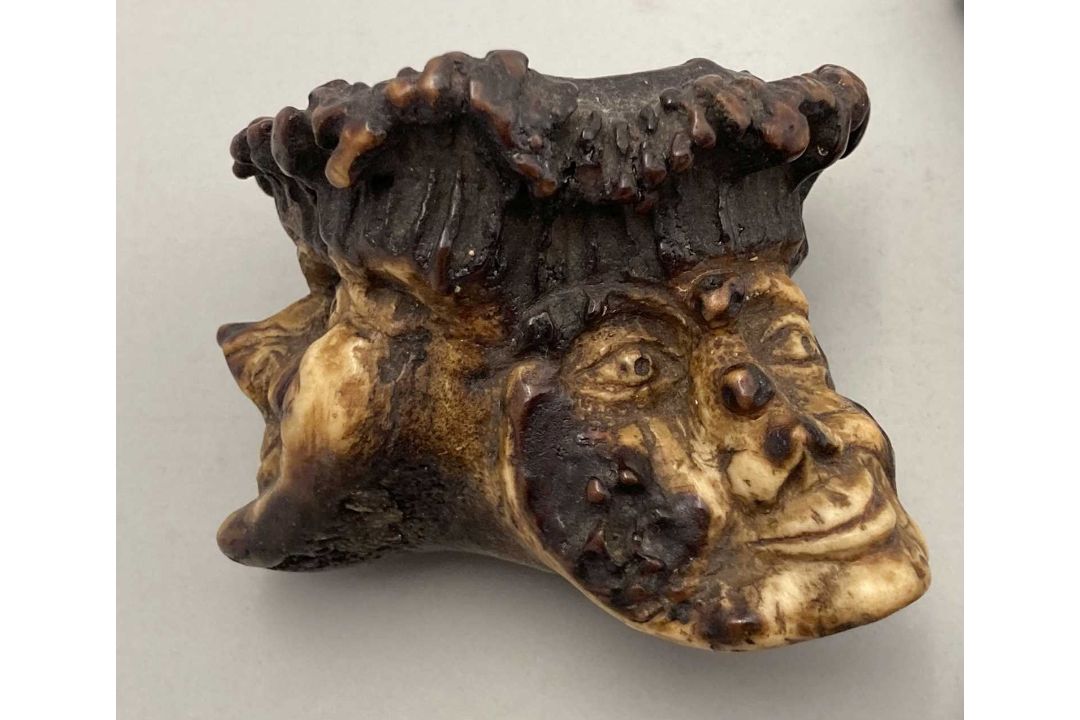 Tobacciana: - Image 2 of 3