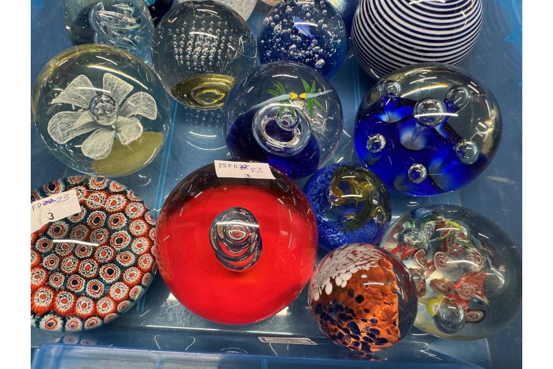 Paperweights: - Image 2 of 3