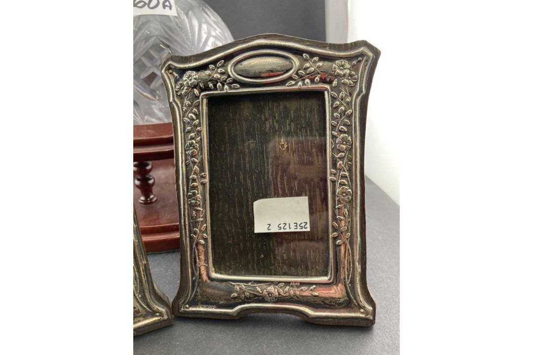 Hallmarked Silver: - Image 3 of 6