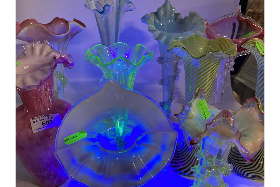 Glassware: - Image 3 of 4