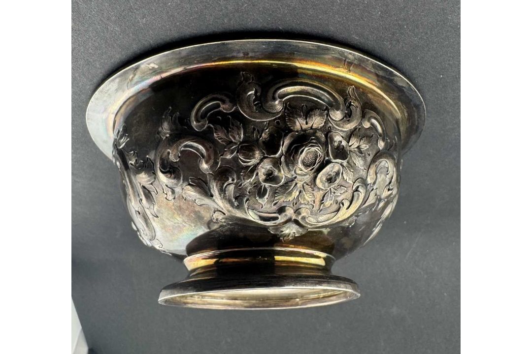 Silver: - Image 1 of 2